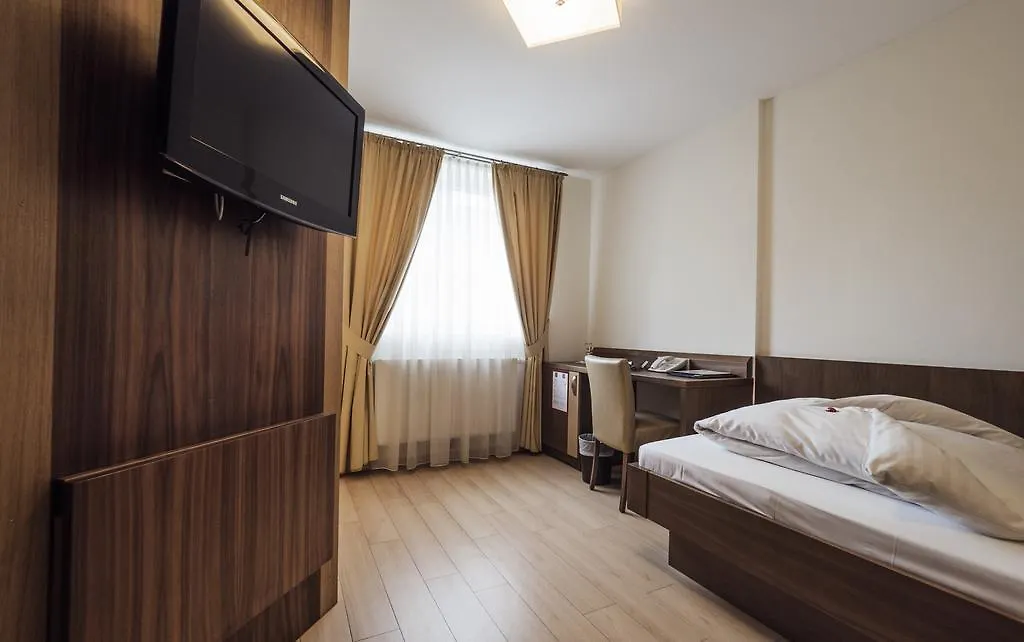 Hotel Flair Salzburg 3*,  Austria