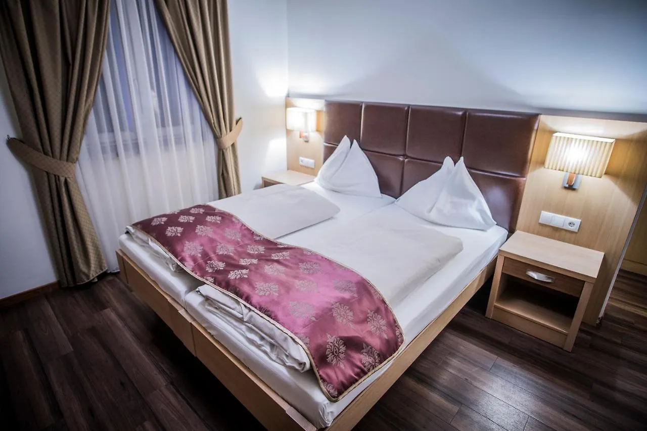 Hotel Flair Salzburg 3*,