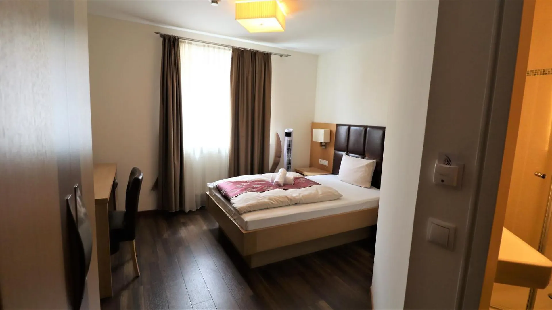 Hotel Flair Salzburg 3*,